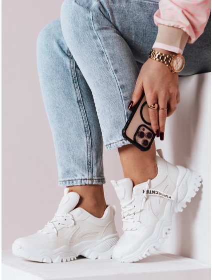 Dámské sportovní tenisky white Dstreet model 21983853 - FashionStreet