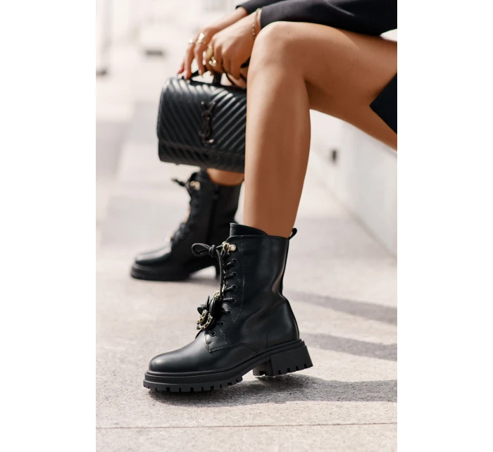 Eko Skórzane Botki Workery Damskie Z Przypinkami Czarne Rianael Eko Skórzane Botki Workery Damskie Z Przypinkami Czarne Rianael