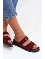 Dámské pantofle s pásky a zlatým přezkou Bordó model 21954639 - Boto