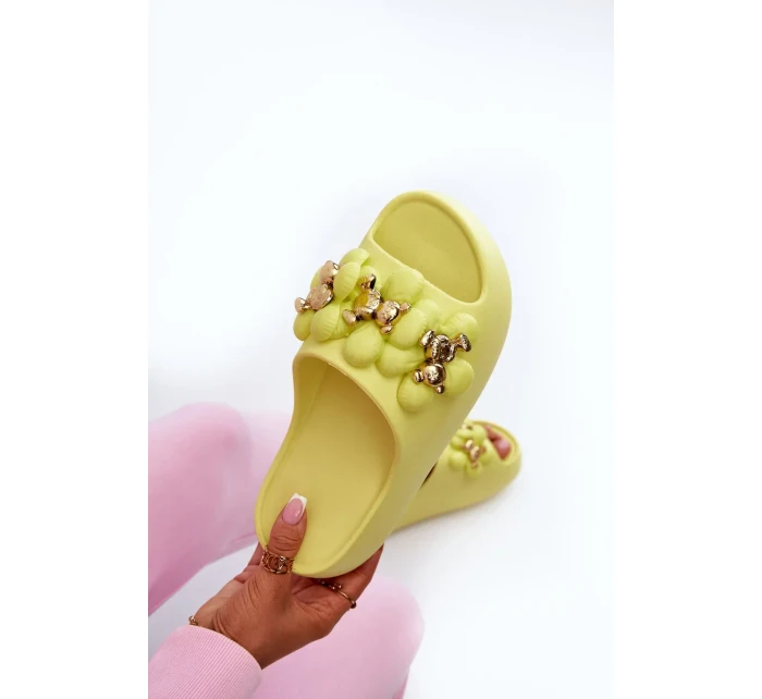 Dámske penové papuče s ozdobou na hrubej podrážke, limetkové Bremavia