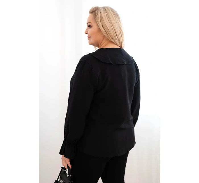 Dámská viskózová blůza Plus Size s volánem a ozdobnou broží černá