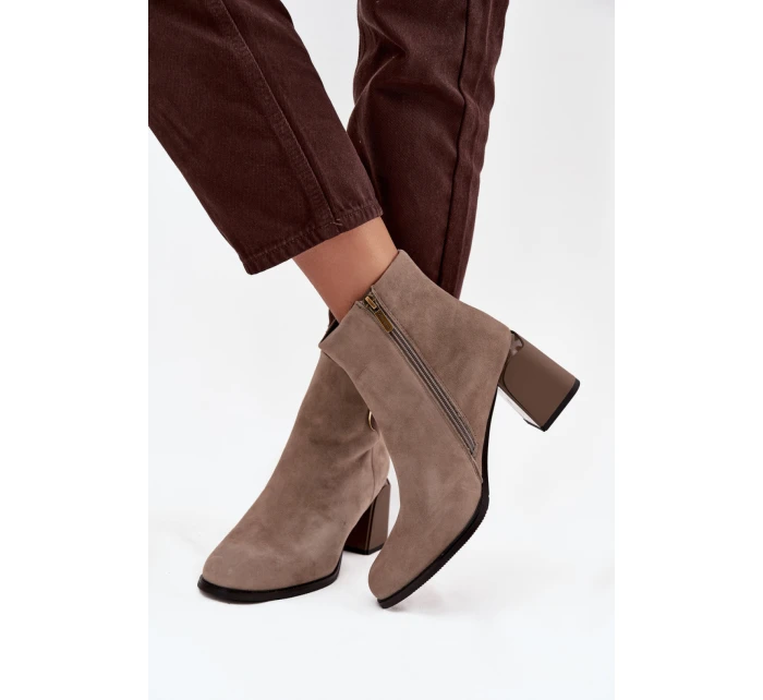 Topánky na podpätku model 222953 Krok vo veľkom štýle Topánky na podpätku model 222953 Krok vo veľkom štýle