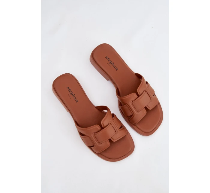 Dámské pantofle na plochém podpatku Camel model 21900529 - Boto