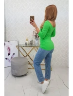 Světle zelená halenka s kulatým výstřihem