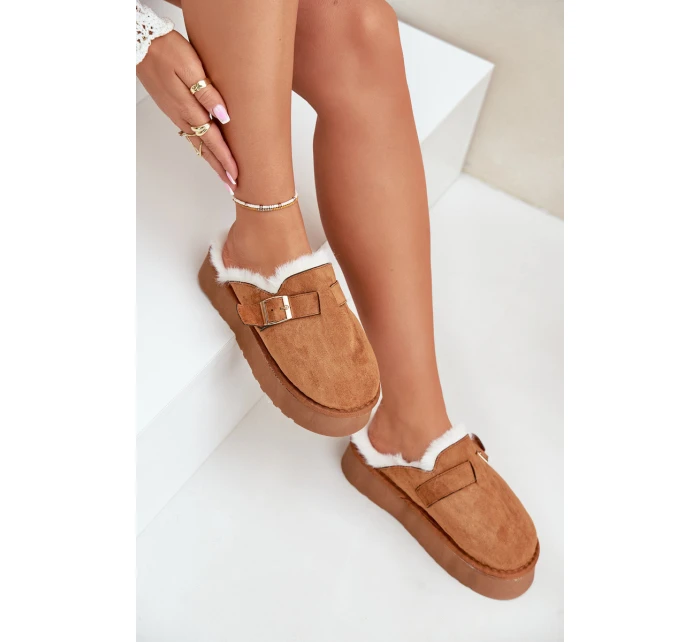 Kapcie Damskie Na Grubej Podeszwie Z Futerkiem I Klamrą Camel Linneola Kapcie Damskie Na Grubej Podeszwie Z Futerkiem I Klamrą Camel Linneola