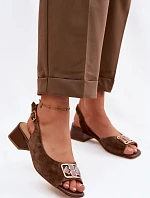 Elegantní sandály z přírodního semiše na podpatku D&A CE61-3127 Hnědé