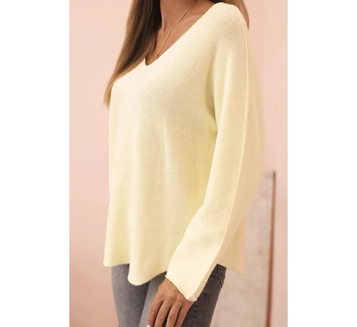 Svetr dámský z viskózy s výstřihem do V model 21268107 - K-Fashion