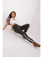 Tepláky model 211743 Relevantnosť