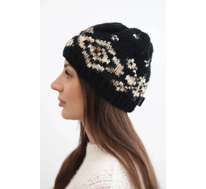 Dámska zimná vlnená čiapka s ozdobnými kryštálmi K399 čierna