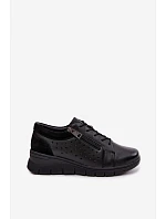 Kožené dámské polobotky na platformě model 22100881 Černé - VINCEZA Kožené dámské polobotky na platformě model 22100881 Černé - VINCEZA