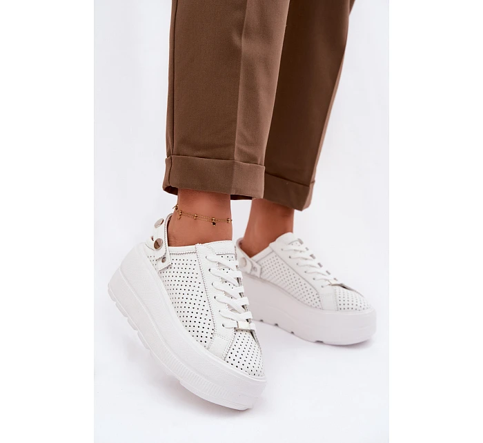 Kožené Ažurové Dámské Tenisky Na Platformě S Páskem Na Bílé model 22100286 - D&A Kožené Ažurové Dámské Tenisky Na Platformě S Páskem Na Bílé model 22100286 - D&A