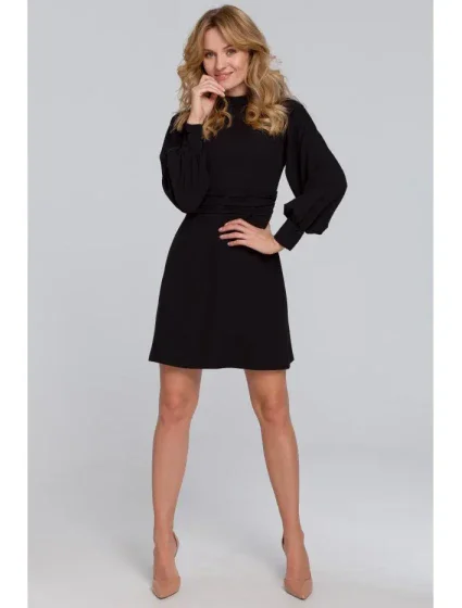 Šaty s volánem černé model 18002864 - Makover