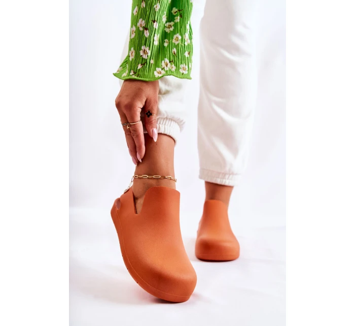 Módní gumové dřeváky oranžový model 21586307 - Boto Módní gumové dřeváky oranžový model 21586307 - Boto