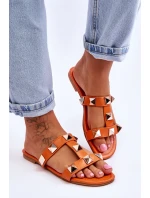 Dámské pantofle s velkými cvočky model 21618024 - Boto