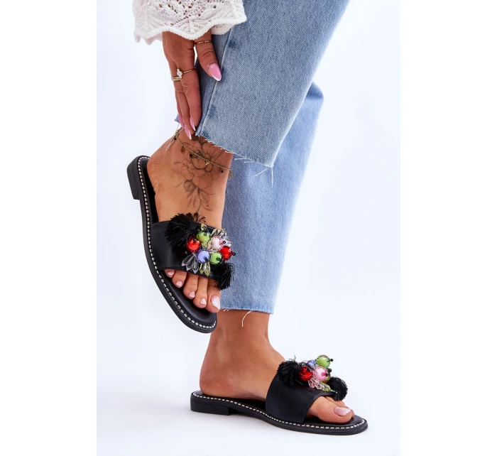 Pantofle s ozdobnými korálky model 21619232 Černé - S.Barski