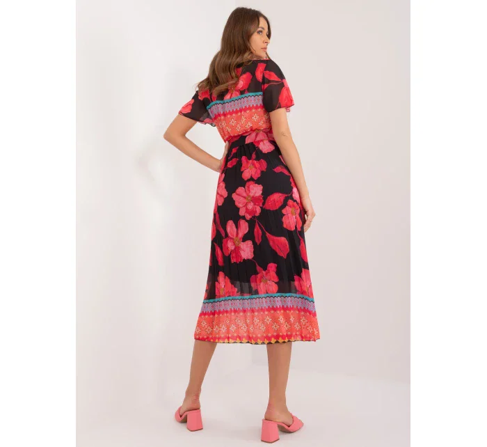 Šaty DHJ SK 11331 5.19 čierna a červená Šaty DHJ SK 11331 5.19 čierna a červená