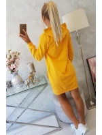Šaty s kapucí hořčicové