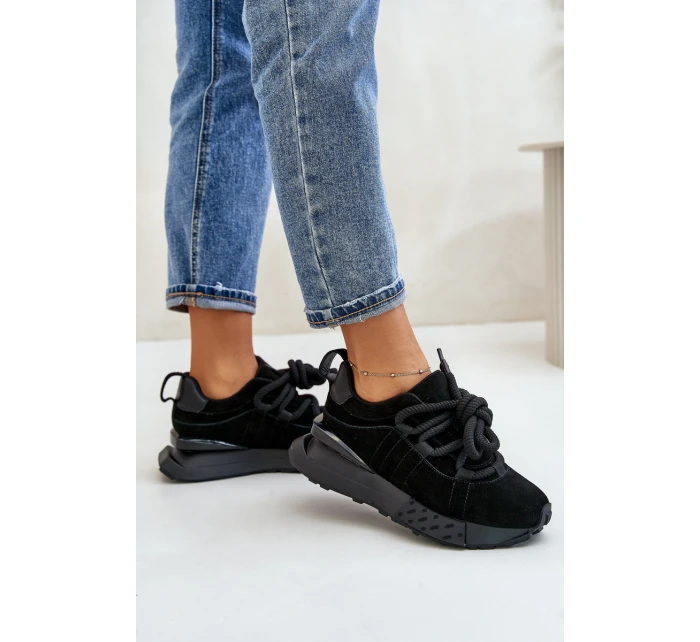Zamszowe Sneakersy Damskie Na Platformie Z Grubym Sznurowaniem Artiker 54C1464 Czarne Zamszowe Sneakersy Damskie Na Platformie Z Grubym Sznurowaniem Artiker 54C1464 Czarne