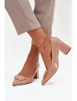 Lakované lodičky na sloupku s ozdobou Nude model 21752745 - Boto