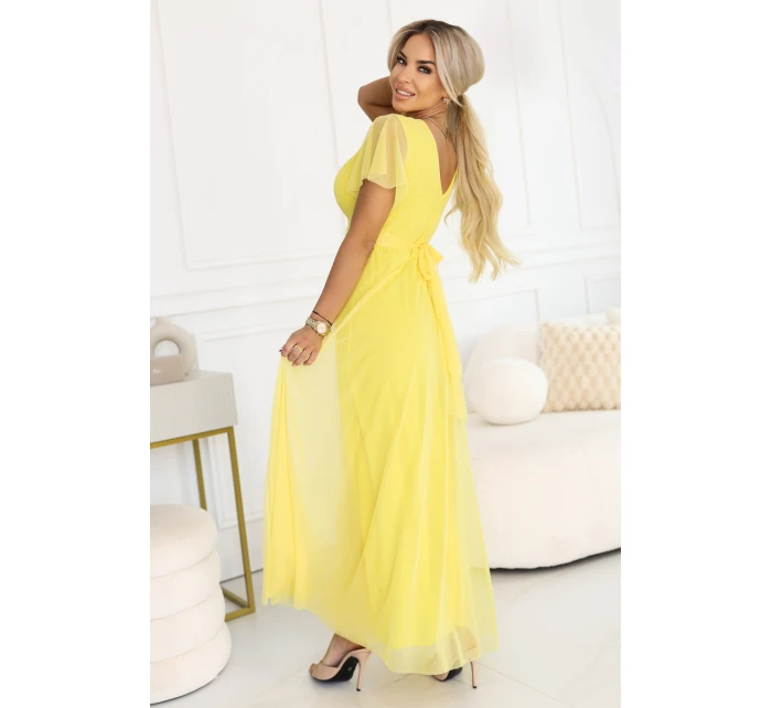 Dlouhé šaty s výstřihem, kosticemi a krátkými rukávy model 21955154 - numoco basic