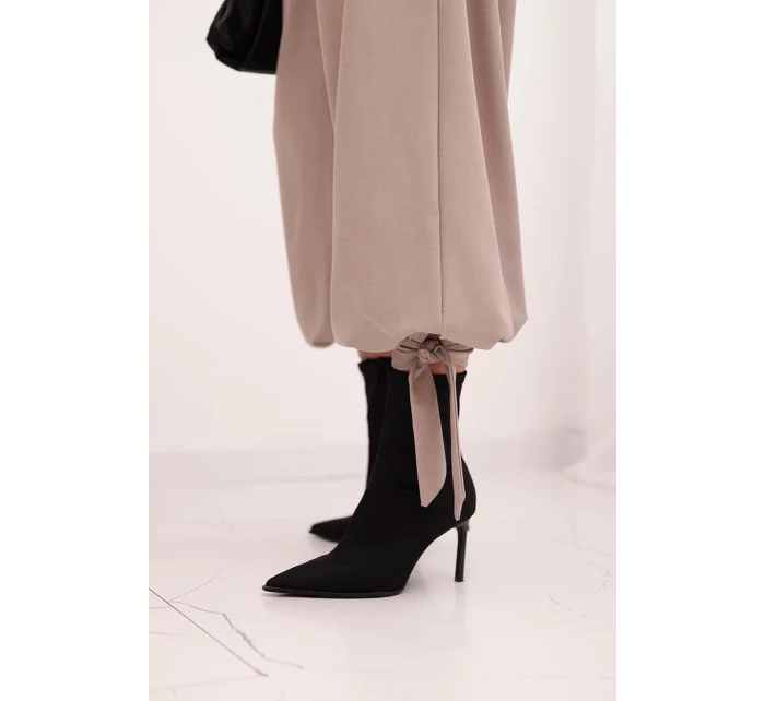 Dámske nohavice so širokými nohavicami a spodným viazaním fango Dámske nohavice so širokými nohavicami a spodným viazaním fango