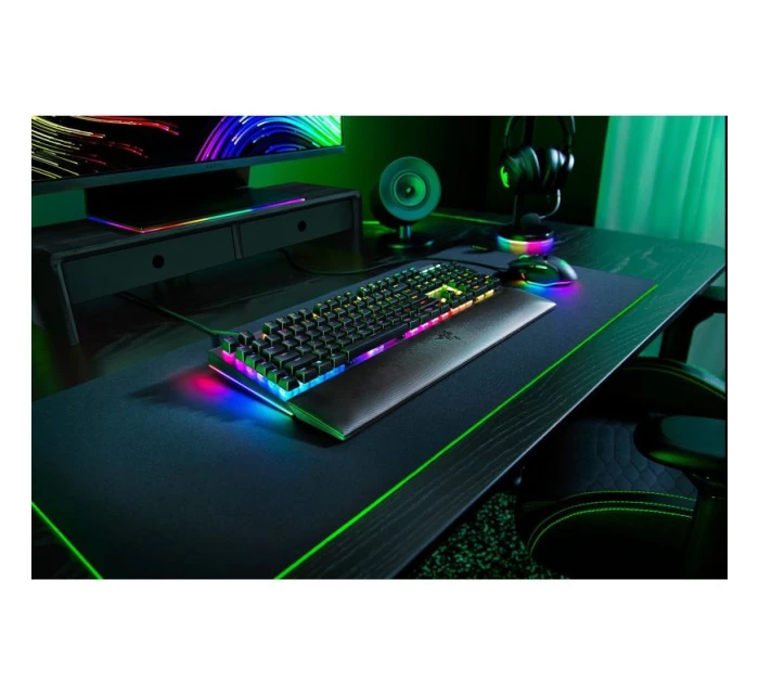 Klávesnica Razer BlackWidow V4 - Osvetlenie - USB-C - QWERTZ - Nemčina - Prepínač klávesov: Razer Green Klávesnica Razer BlackWidow V4 - Osvetlenie - USB-C - QWERTZ - Nemčina - Prepínač klávesov: Razer Green