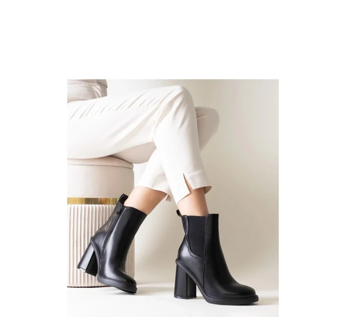 Topánky na podpätku model 205806 Solea