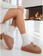 Dámské zateplené žabky beige Dstreet model 21994594 - FashionStreet