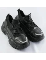 Černé šněrovací sneakersy na platformě model 17182428 Černé šněrovací sneakersy na platformě model 17182428