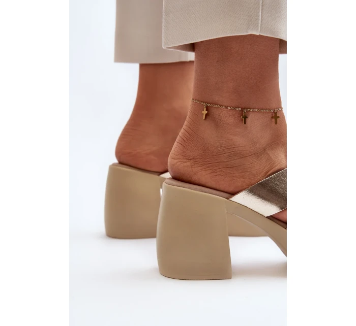 Zazoo Kožené papuče na bloku, zlaté Zazoo Kožené papuče na bloku, zlaté