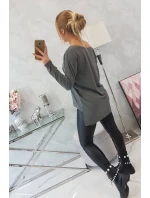 Halenka s potiskem a delšími zády v grafitové barvě Halenka s potiskem a delšími zády v grafitové barvě