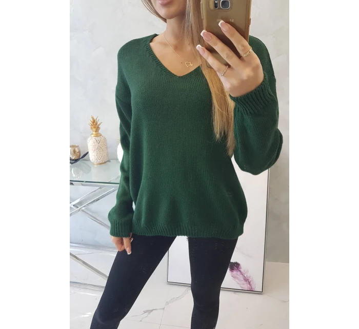 Sveter s výstrihom do V tmavo zelený