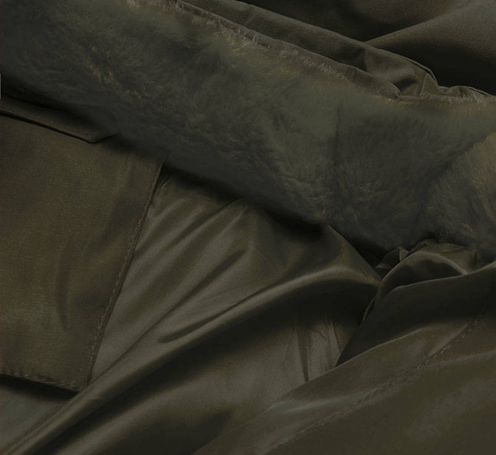 Dámska zimná bunda v army farbe s kožušinovým stojačikom (5M769-136)