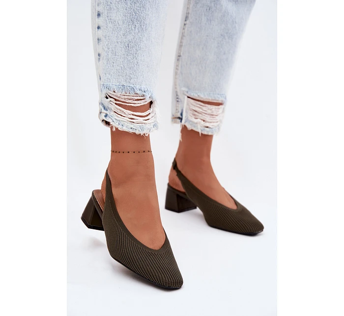 Materiálové dámské sandály na podpatku tmavě zelené model 22102914 - Boto