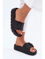 Dámské Pěnové Pantofle Na Platformě S Přezkou Černé model 21701787 - Boto Dámské Pěnové Pantofle Na Platformě S Přezkou Černé model 21701787 - Boto