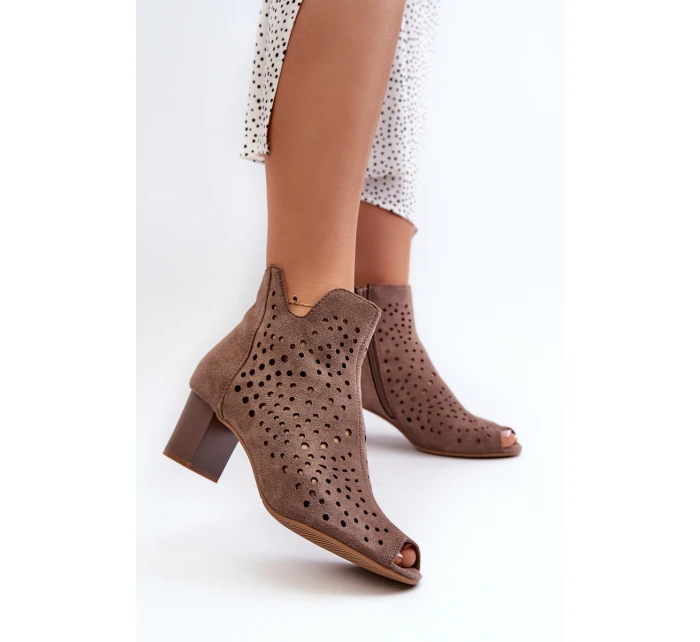 Dámské Botky Z Semiše Na Podpatku S Hnědé model 21658524 - Boto Dámské Botky Z Semiše Na Podpatku S Hnědé model 21658524 - Boto