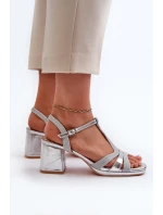 Dámské sandály na podpatku z ekokože stříbrné model 21661945 - EVENTO