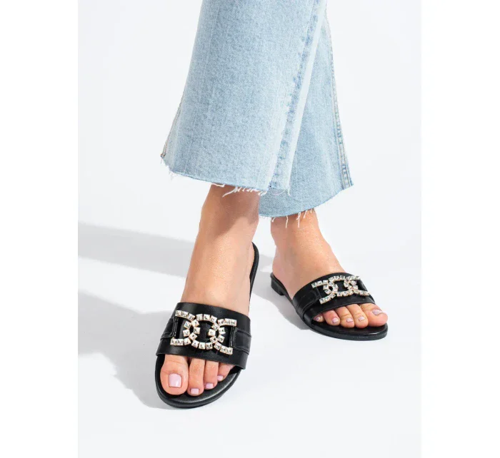 Klasické dámske čierne nazouváky bez podpätku Klasické dámske čierne nazouváky bez podpätku