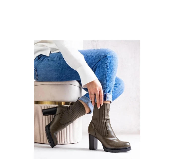 Topánky na podpätku model 205810 Solea Topánky na podpätku model 205810 Solea