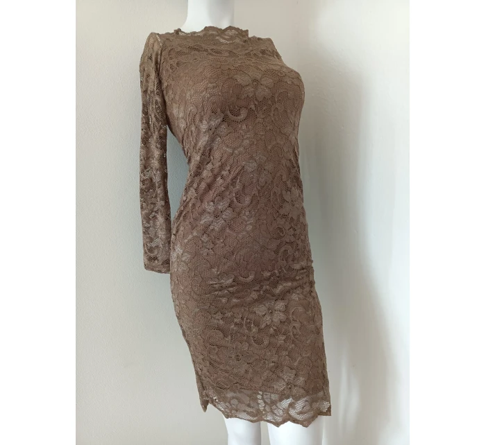 Dámske čipkované šaty 91141 hnedé - Koucla