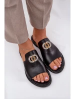 Eleganckie Skórzane Klapki Damskie Z Ozdobą Zazoo 3008 Czarne