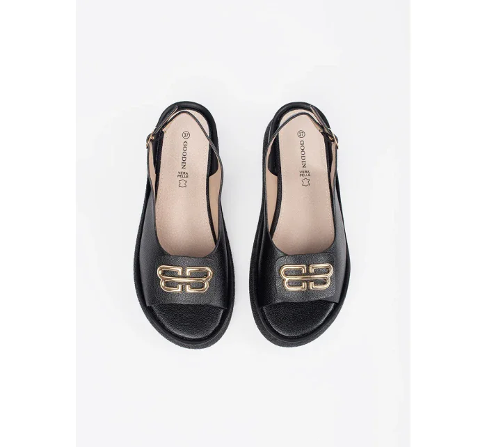 Praktické černé sandály dámské bez podpatku Praktické černé sandály dámské bez podpatku