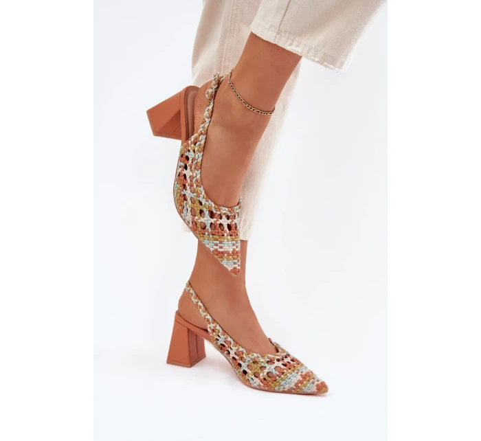 Sandále na podpätku model 214086 Krok vo veľkom štýle Sandále na podpätku model 214086 Krok vo veľkom štýle