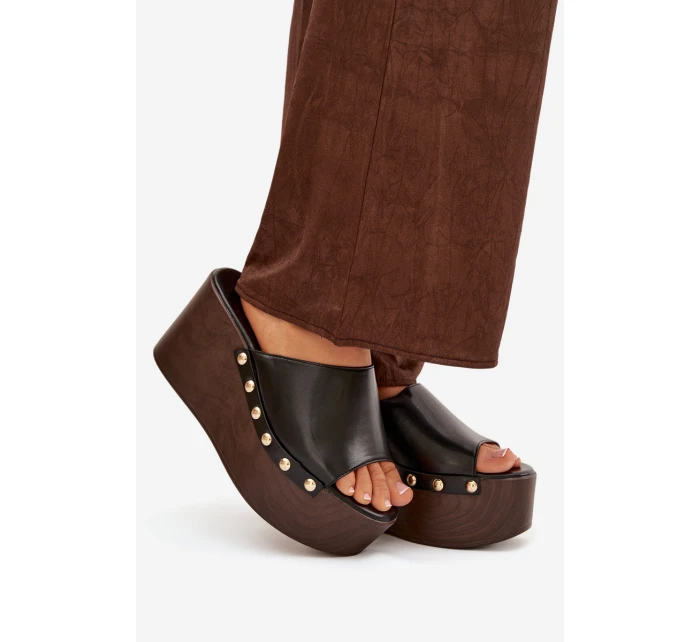 Dámské pantofle na platformě s cvočky černé Mareline