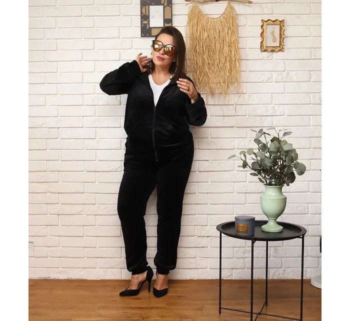 Čierna dámska tepláková súprava plus size s kapucňou na zips (8216)