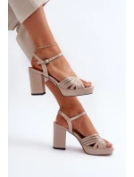 dámské sandály na podpatku béžové D&A model 21656040 - S.Barski dámské sandály na podpatku béžové D&A model 21656040 - S.Barski