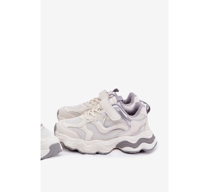 Dětské Tenisky Na Silné Podešvi Bílé model 21692427 - Boto Dětské Tenisky Na Silné Podešvi Bílé model 21692427 - Boto