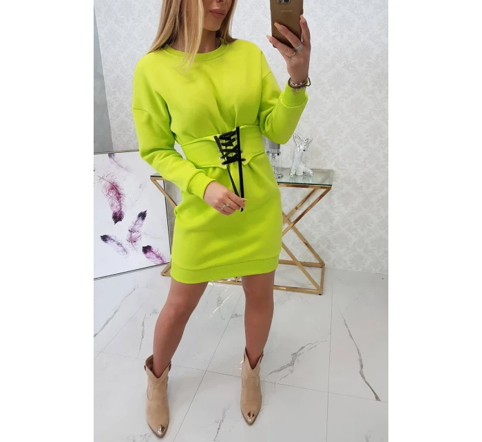 Zateplené šaty s ozdobným pásikom pistácie