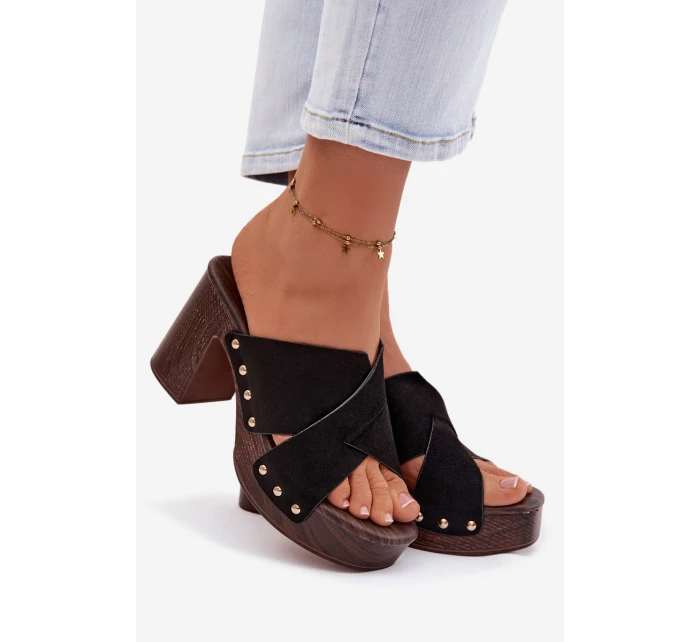 Dámské sandály na podpatku se zlatými přezkami Černé Nerelle