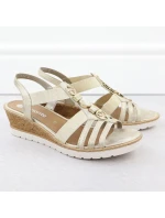 Dámské zlaté sandály na platformě s podrážkou model 21904834 - Remonte Dámské zlaté sandály na platformě s podrážkou model 21904834 - Remonte